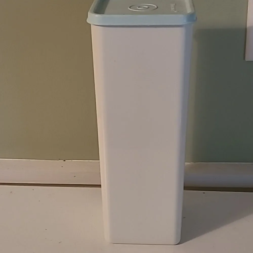 Tupperware Velveeta Keeper
